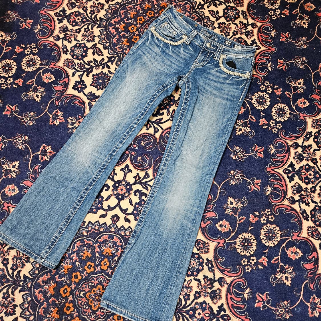 Miss Me 버튼 자수 y2k 디테일 데님 부츠컷 팬츠 26size 상품이미지4