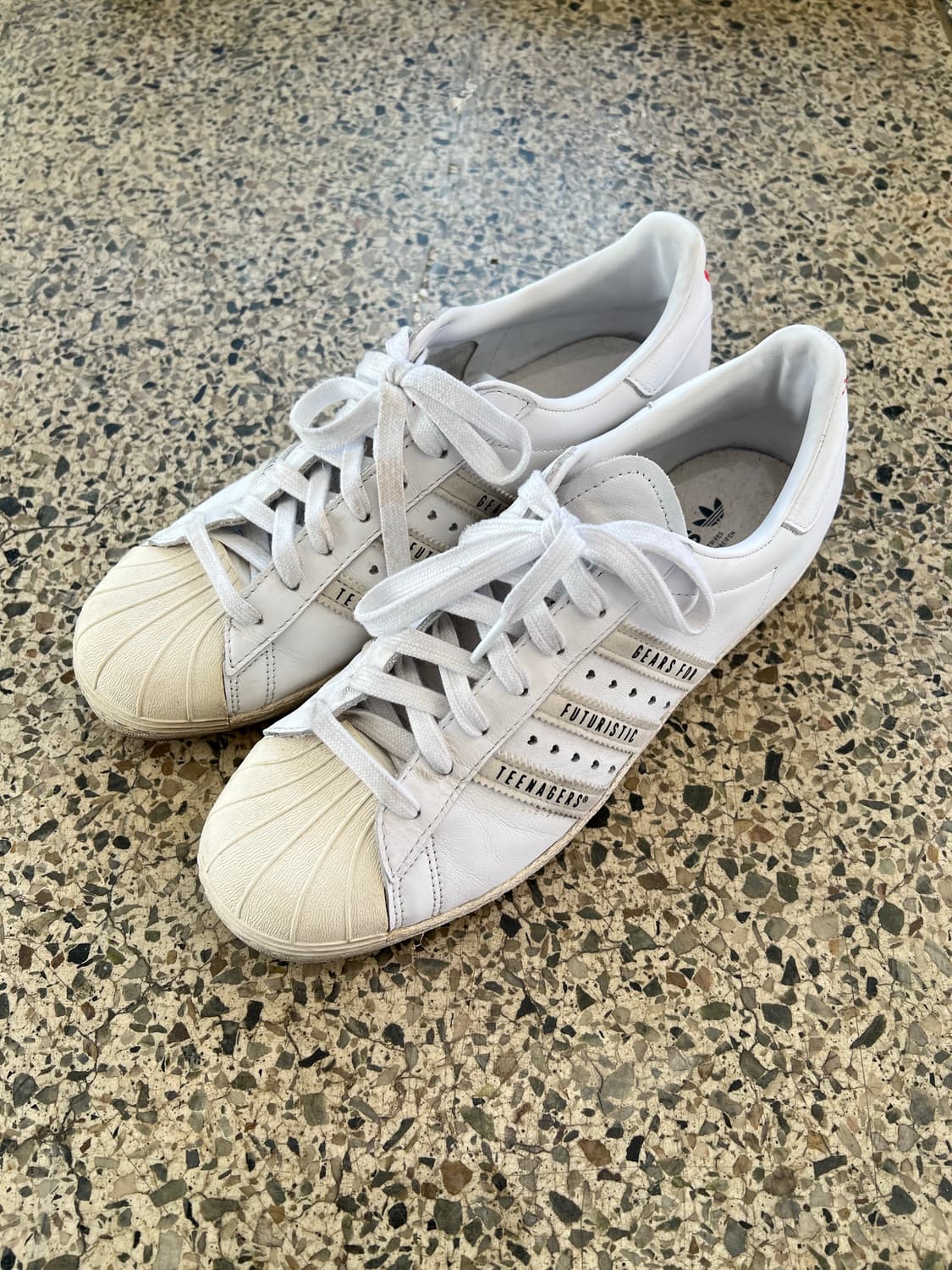 아디다스 휴먼메이드 슈퍼스타 270 판매 상품이미지1