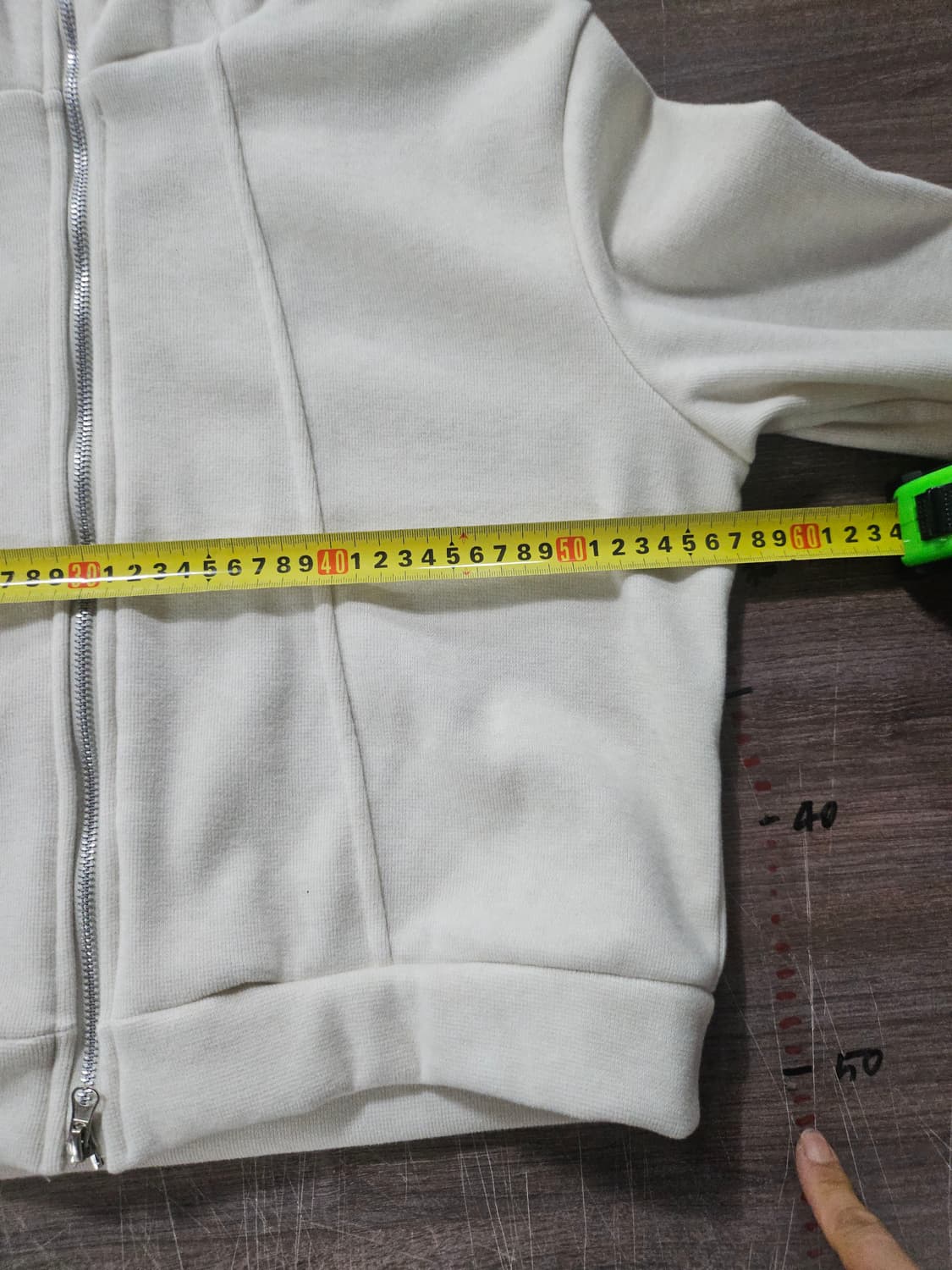 아이보리 크롭 후드집업 Free  살짝도톰두께 상품이미지5