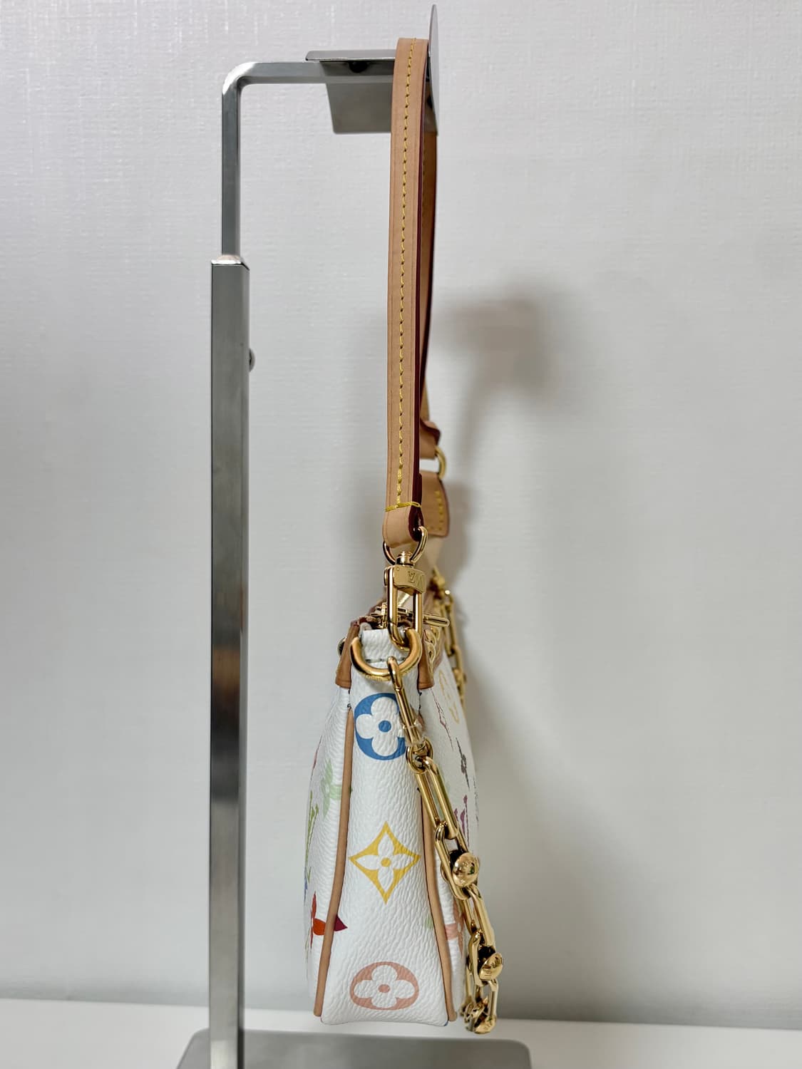 루이비통 무라카미다카시 멀티컬러 포쉐트 2025ver 상품이미지2