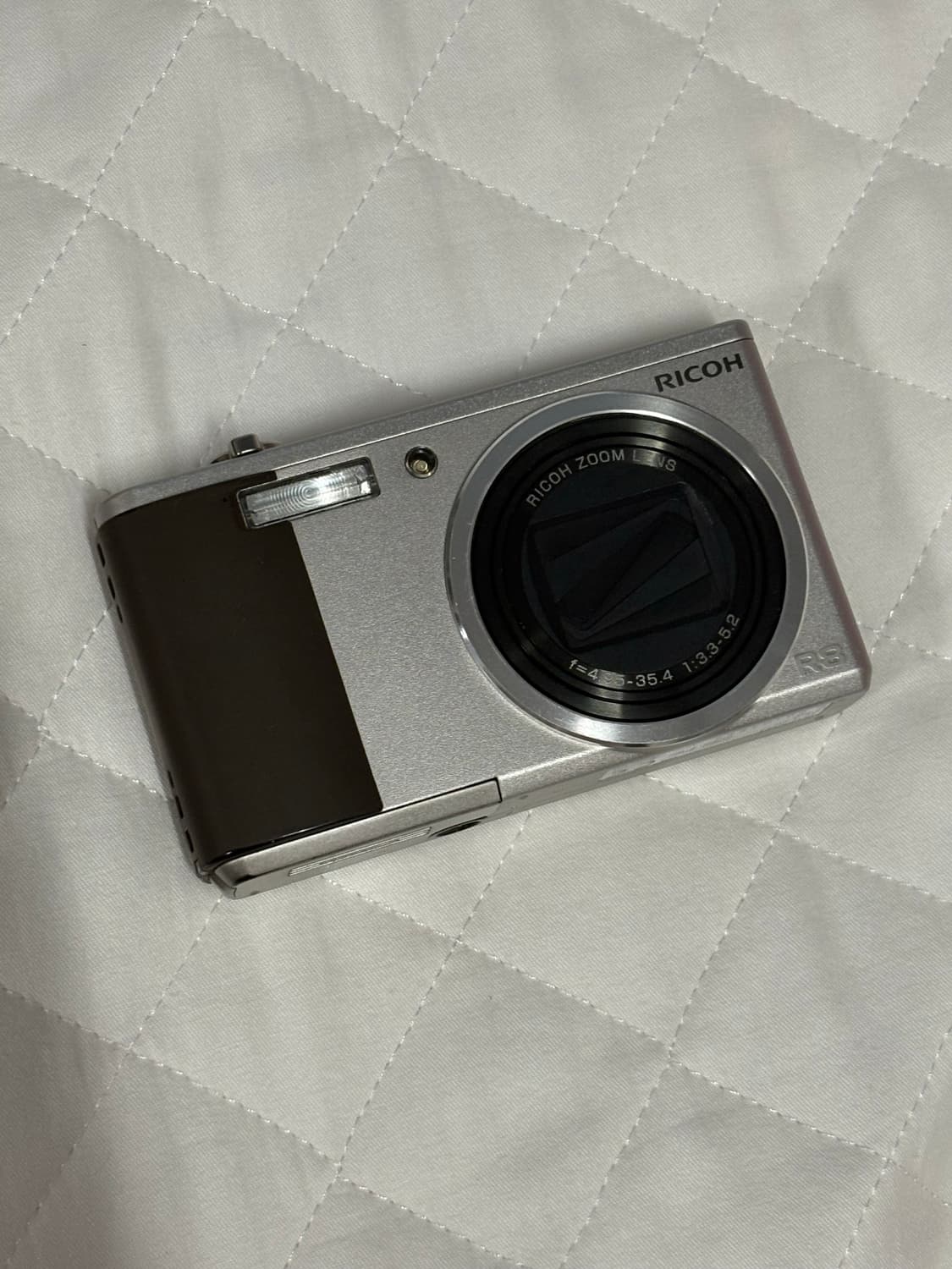 리코 ricoh R8 빈티지 디카 (장원영 카리나 사용!) 상품이미지1