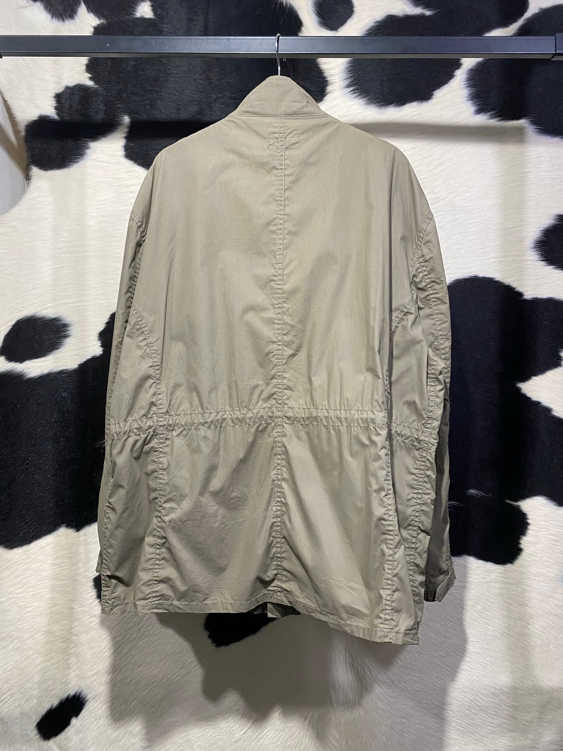 Clothes truck 버튼 포켓 디테일 반하이넥 자켓 상품이미지5