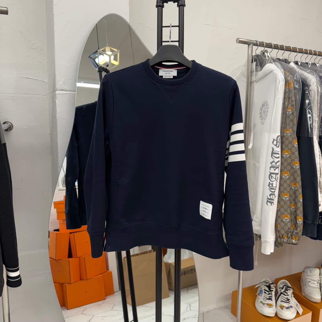 [3] 톰브라운 사선완장 맨투맨 네이비 상품이미지1