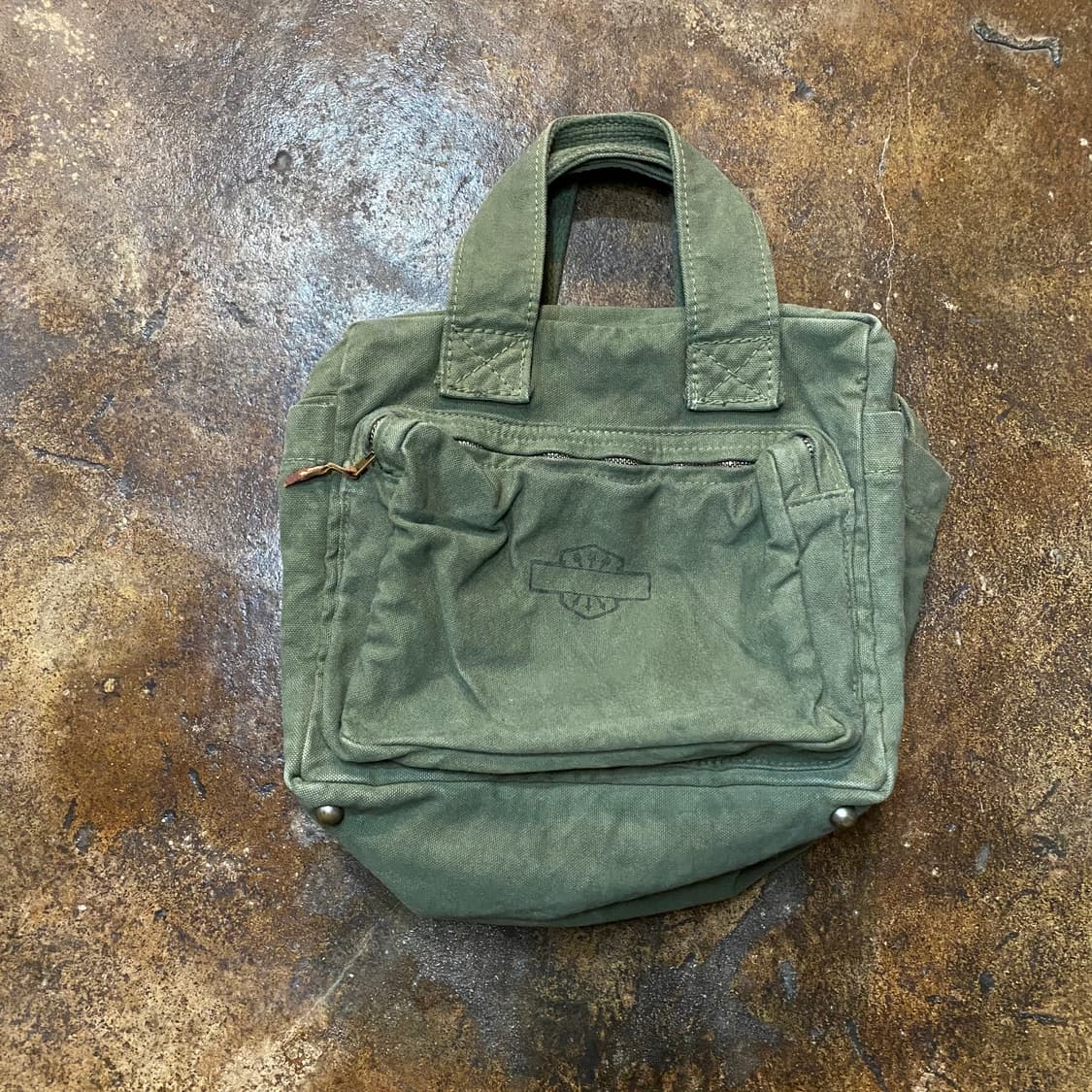 캐피탈 카키색 캔버스 미니 토트백 상품이미지1