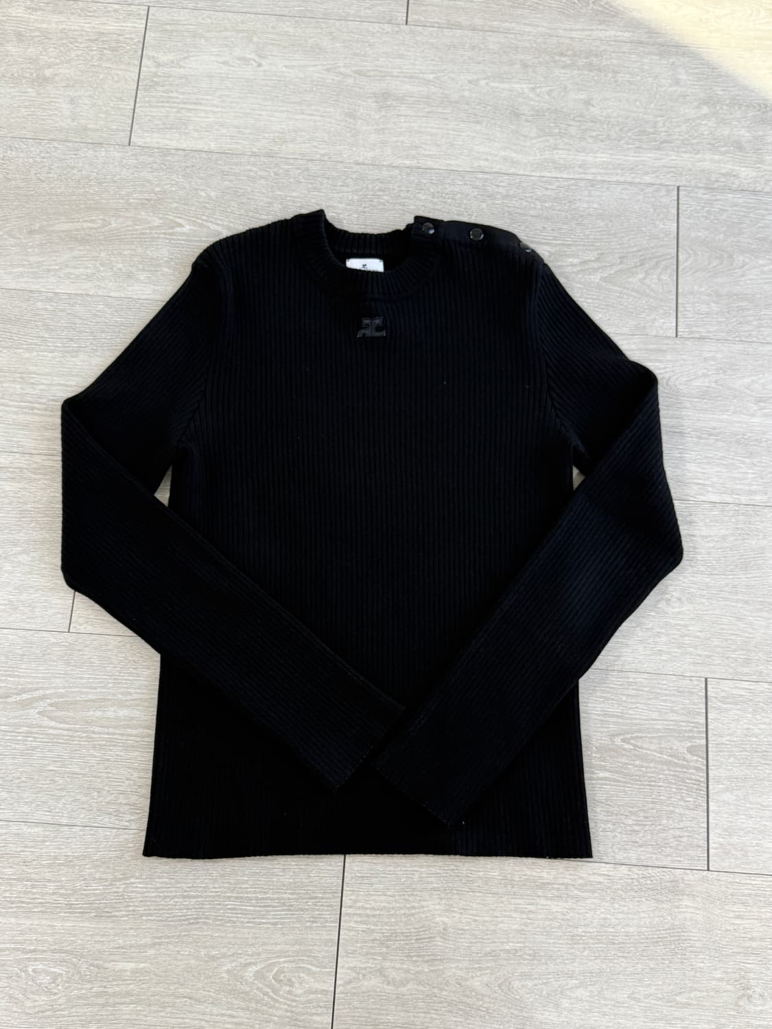 꾸레쥬 니트 L사이즈 상품이미지1