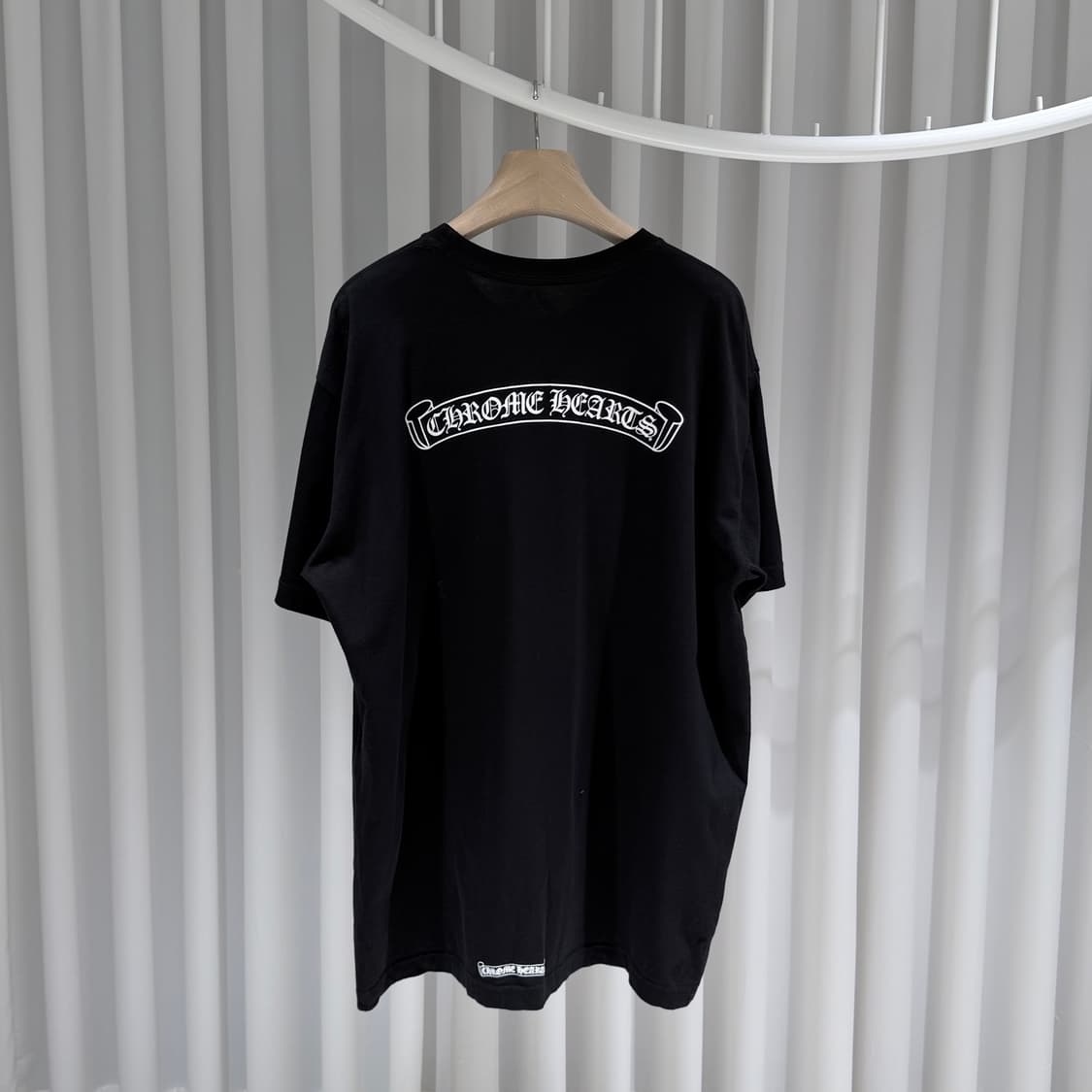 (A+/XXL) / 크롬하츠 스크롤 로고 반팔 티셔츠 블랙 상품이미지1