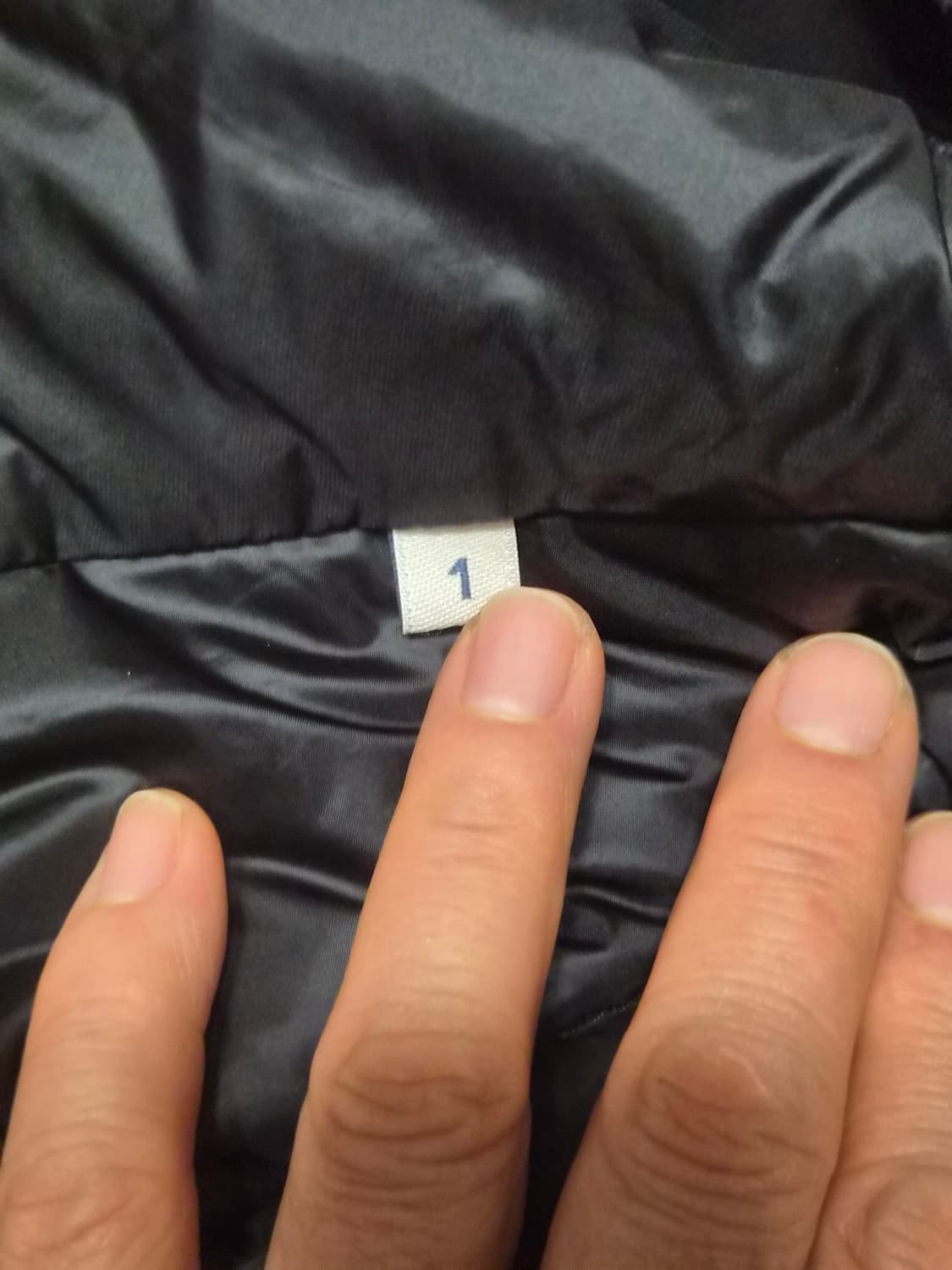 (정품) 몽클레어 여자 패딩조끼 1사이즈 (명품 숏패딩 푸퍼) 상품이미지4