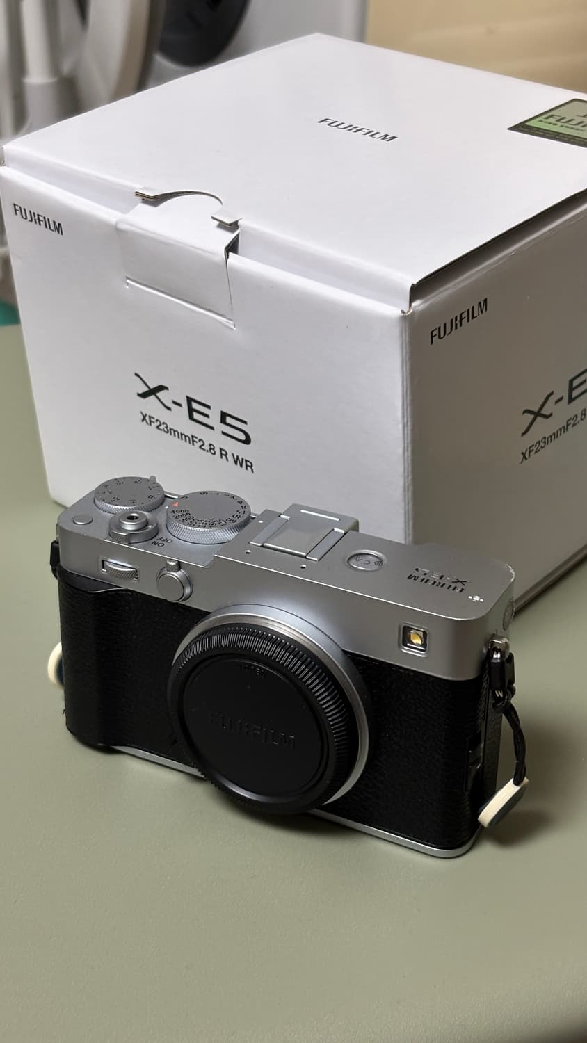 후지필름 x-e5 바디단품 실버 보증 2028년10월까지 상품이미지2