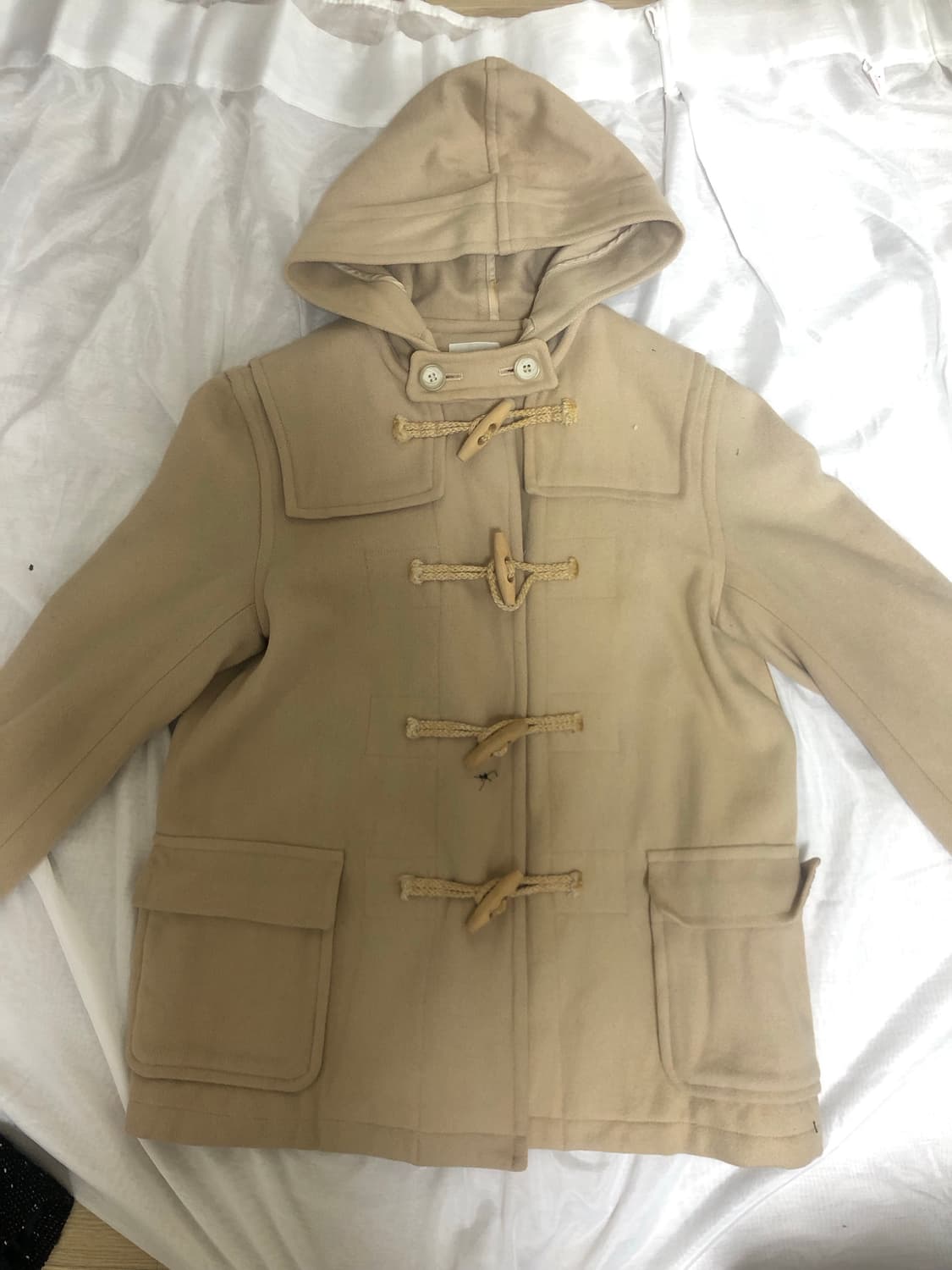 베이지 떡볶이 코트 상품이미지1