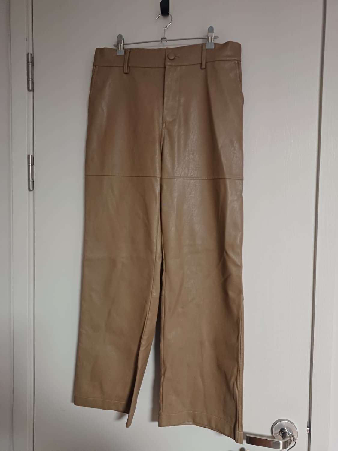 제너럴아이디어 레더팬츠 상품이미지1