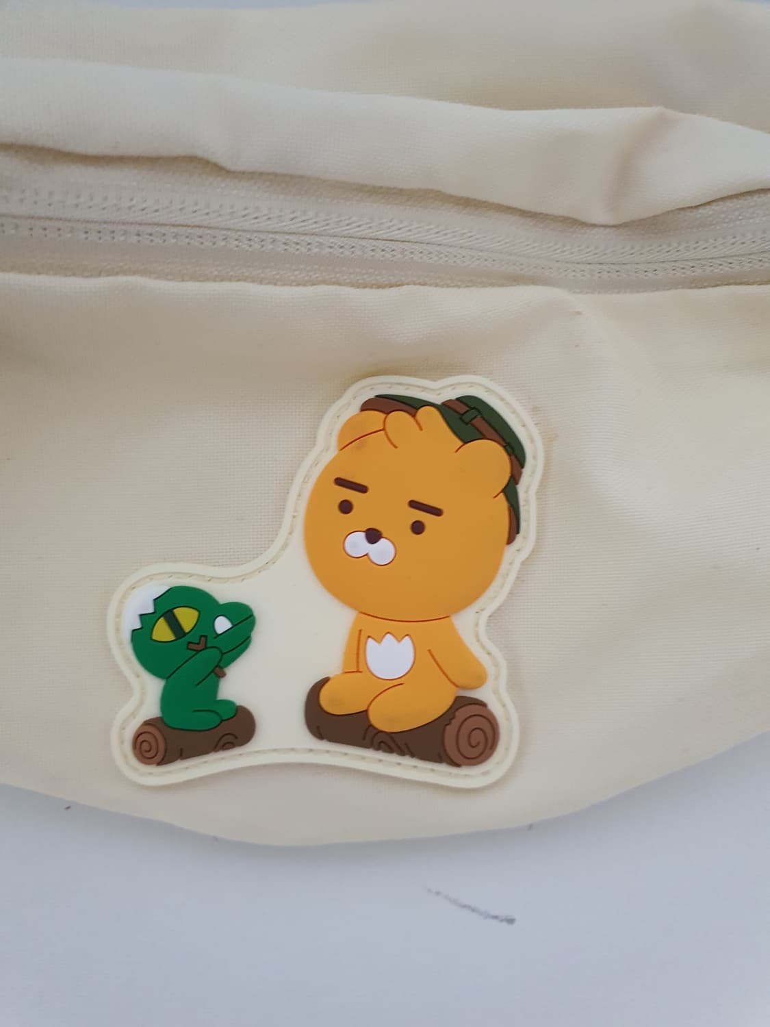 카카오프랜즈  힙색  스몰 공용 상품이미지1