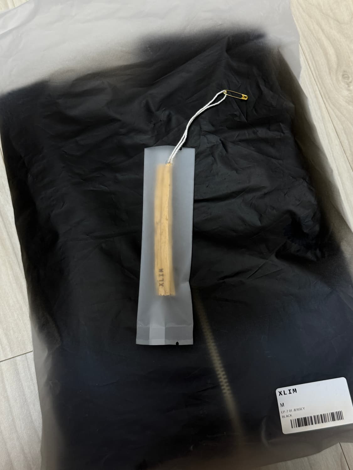 Xlim ep.7 01 져지 M 사이즈 팔아요 상품이미지2