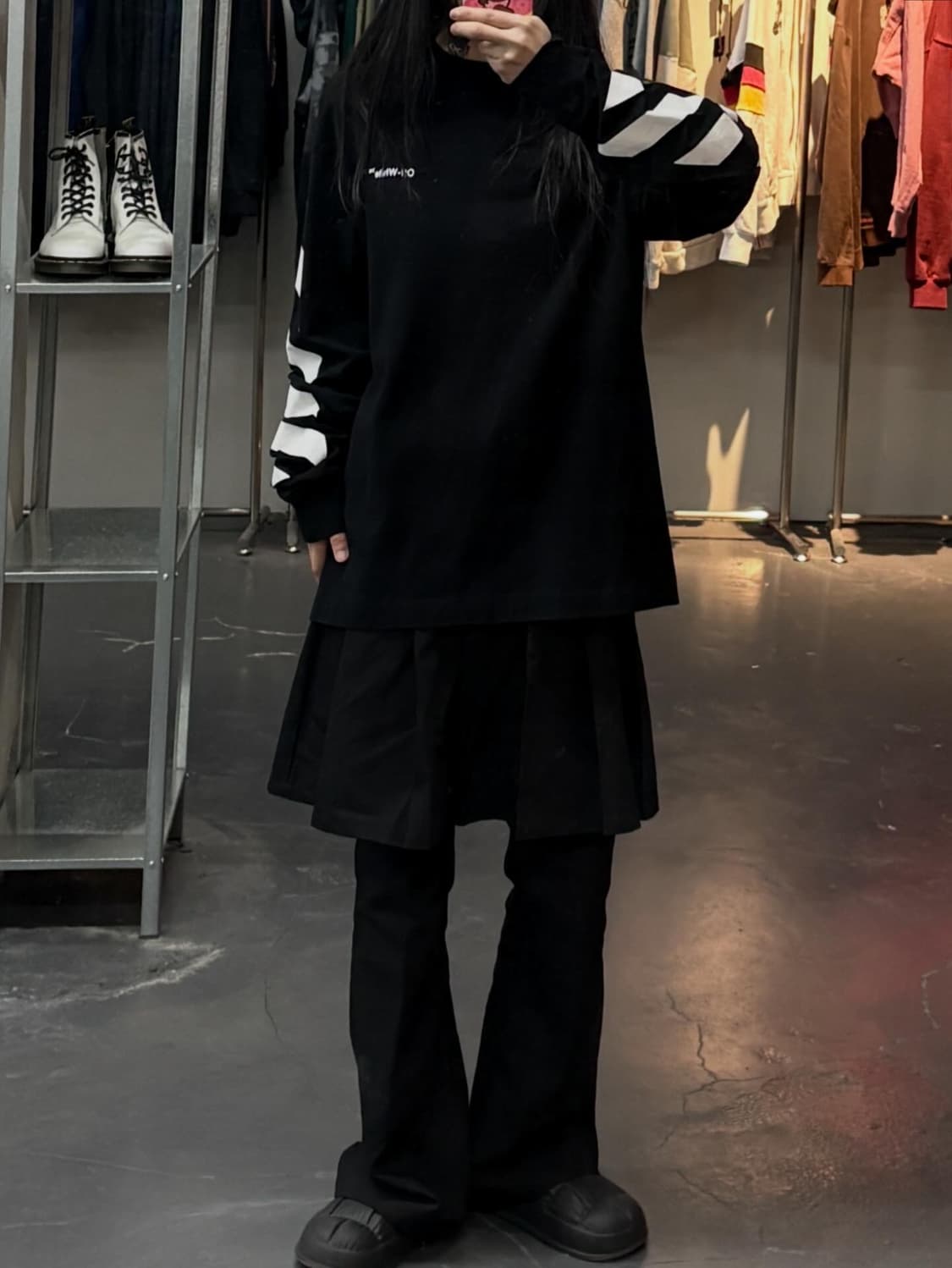 오프화이트 다이애그널 헬베티카 스케이트 롱 슬리브 A3539 상품이미지1