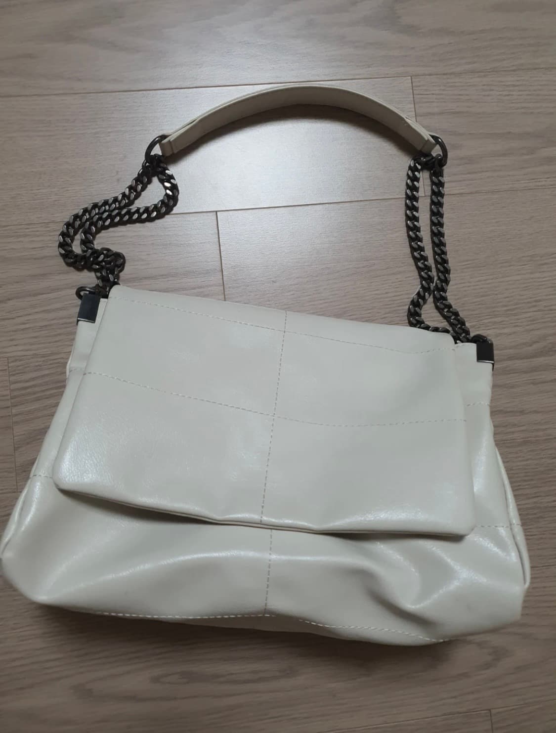 자라 락 플랩 숄더백 크림 화이트 에크루 유나 가방 상품이미지2