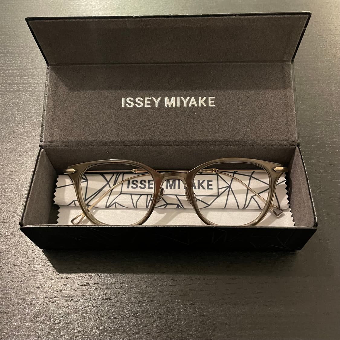 이세이미야케 x 금자안경 웰링톤 2 티타늄 안경 상품이미지6