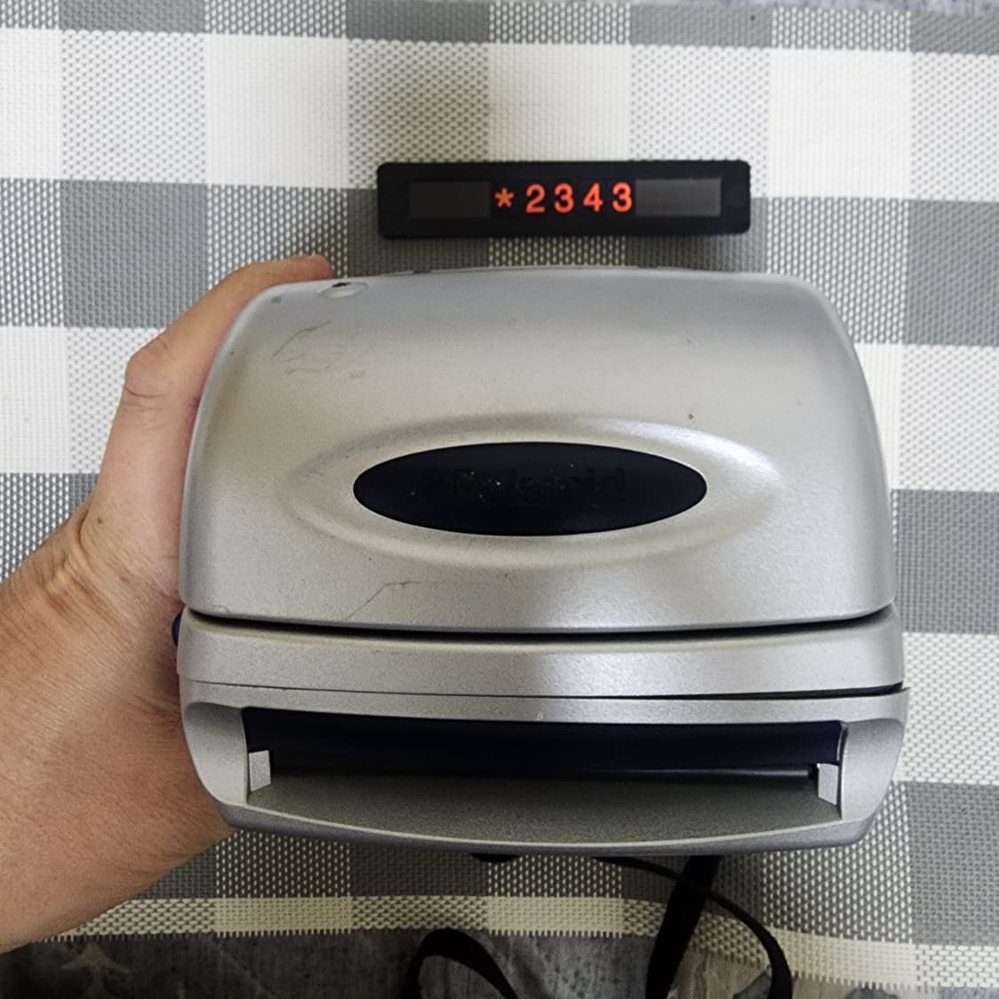 폴라로이드 600 P 실버 즉석카메라 상품이미지1