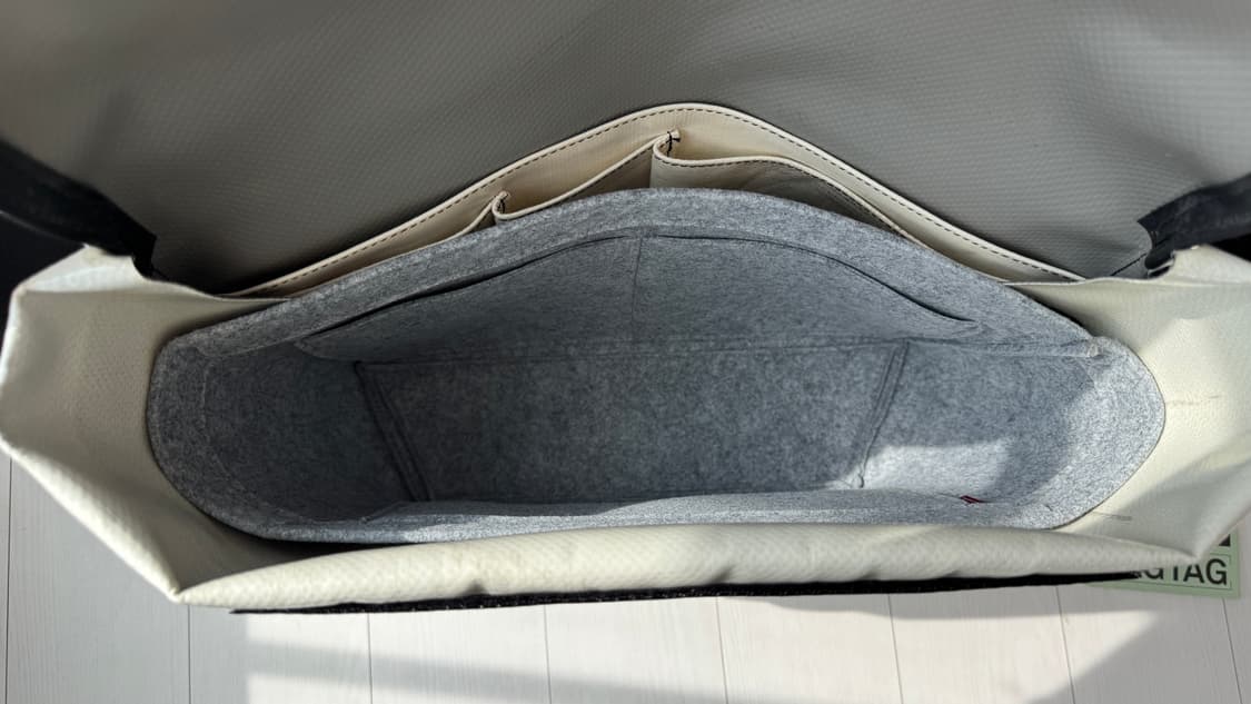 프라이탁 덱스터 희귀 전사 메신저백 + 이너백 + 자석 벨크로 상품이미지4