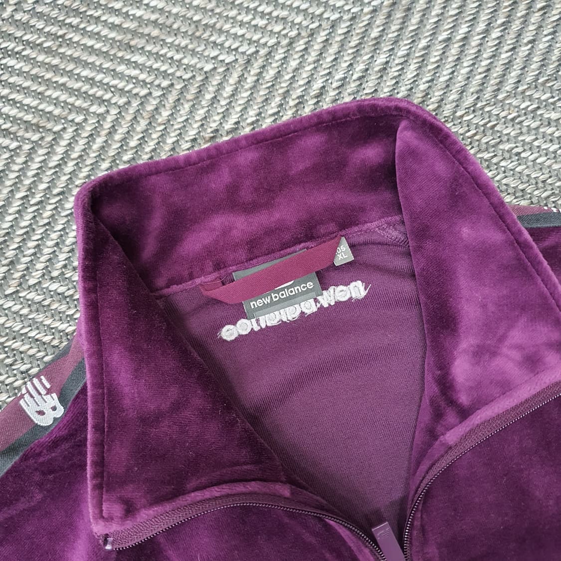 뉴발란스 벨벳 간절기 집업자켓 남자105 상품이미지3