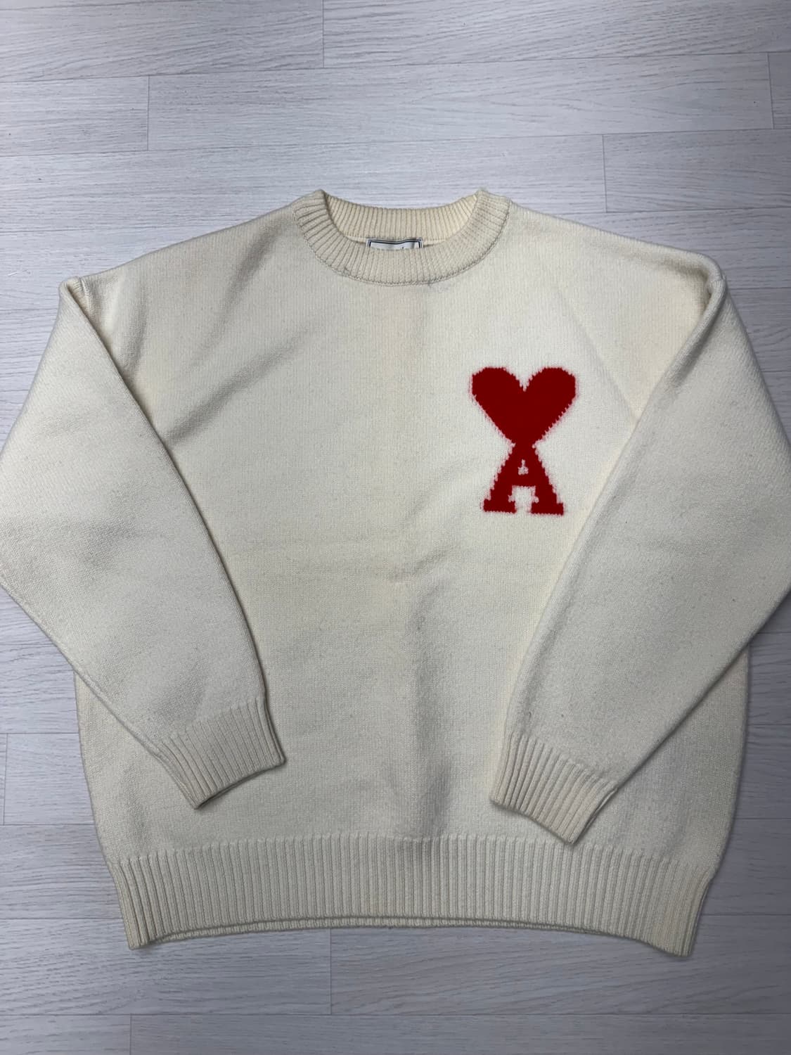 아미 빅하트 로고 울 니트 XL 판매합니다! 상품이미지1