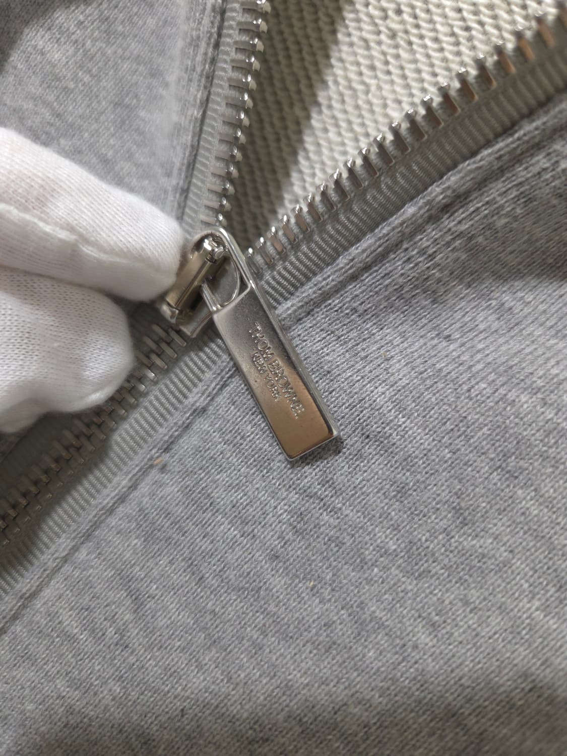 [3, 새상품] 톰브라운 사선완장 후드집업  상품이미지8