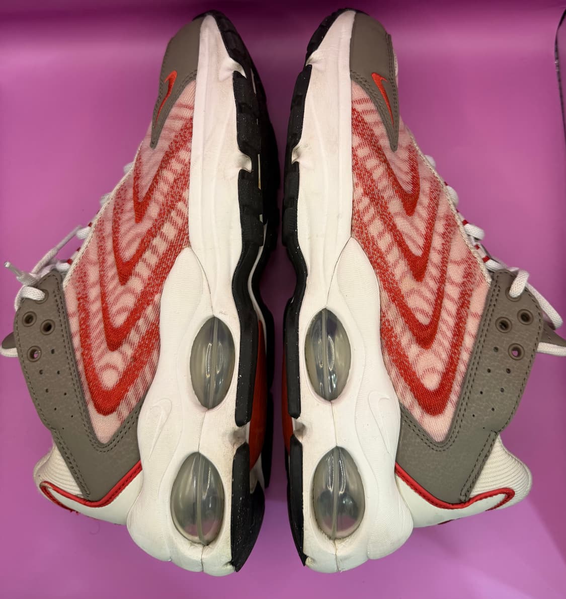 [나이키 에어맥스 TW] 스타일과 편안함의 완벽한 조화 상품이미지4