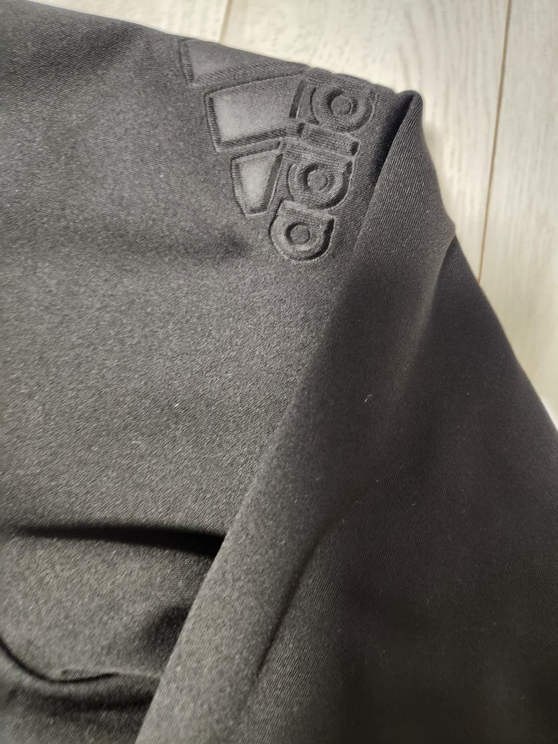 아디다스 카라 폴로 기모 긴팔티(새상품급)2XL


오염 하자 없이 깨끗 상품이미지7