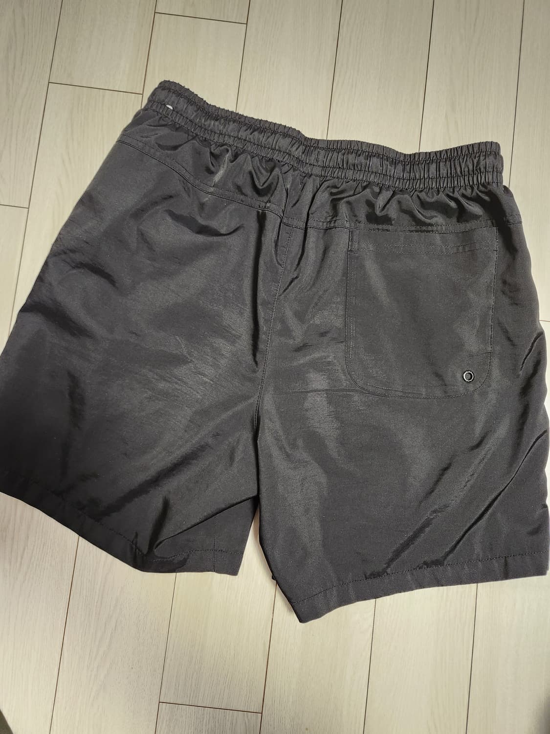 나이키 우븐 플로우 쇼츠 AR2383-010 사이즈m

스포츠웨어/하의/ 상품이미지8