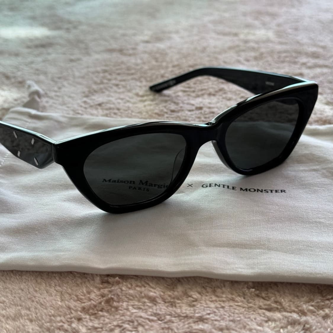 젠틀 몬스터 x 메종 마르지엘라 MM208-01 블랙 상품이미지2