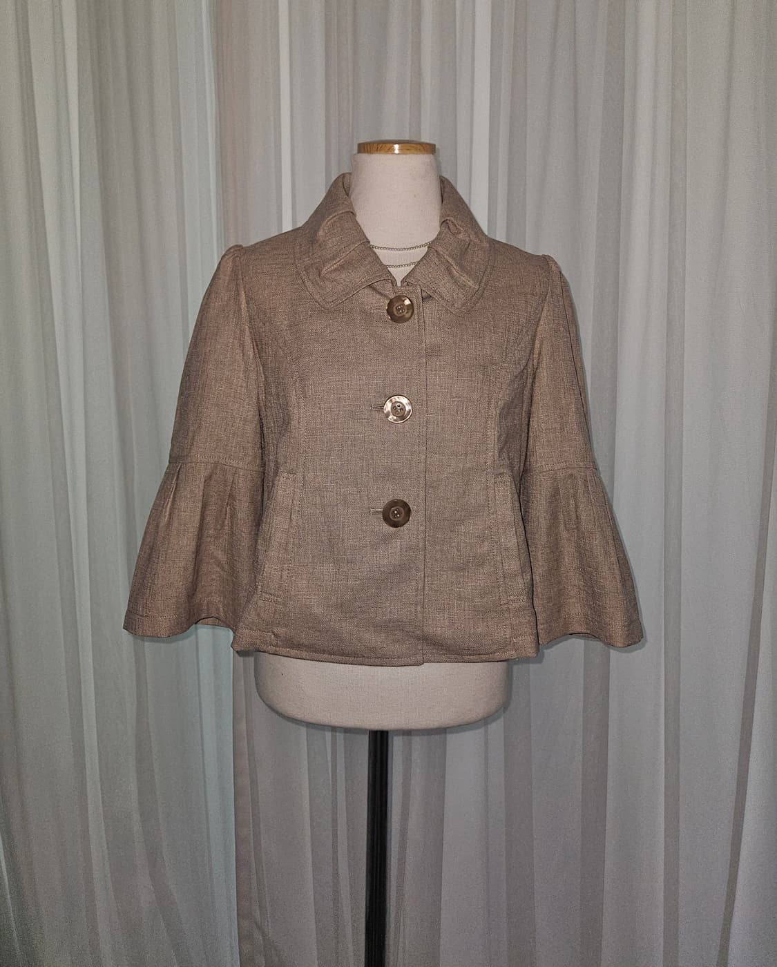 viva presto 밀크카라멜 러플 블레이저 상품이미지2