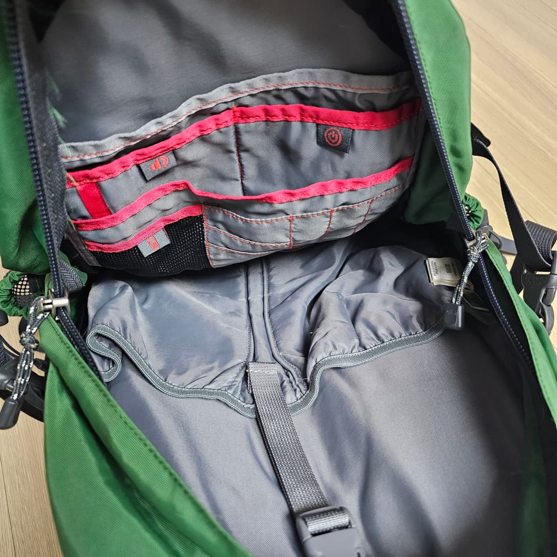 노스페이스 빅샷 가방 백팩 그린 다크그레이 상품이미지5