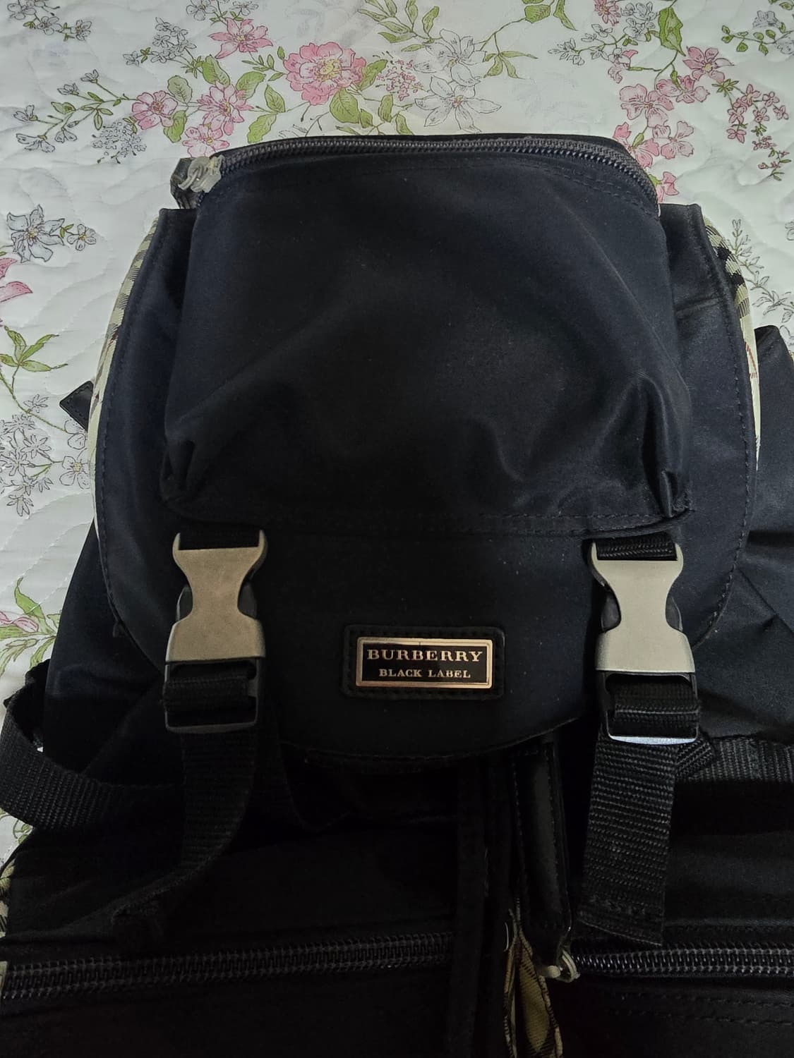 블랙라벨 버버리 백팩 상품이미지2
