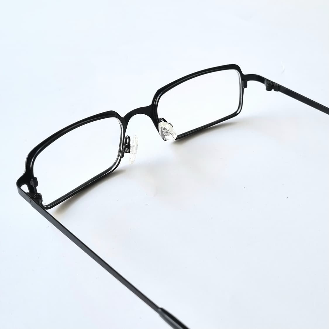 데드스탁 누구에게나 어울리는 가장 완벽한 스퀘어 안경테 689 상품이미지5