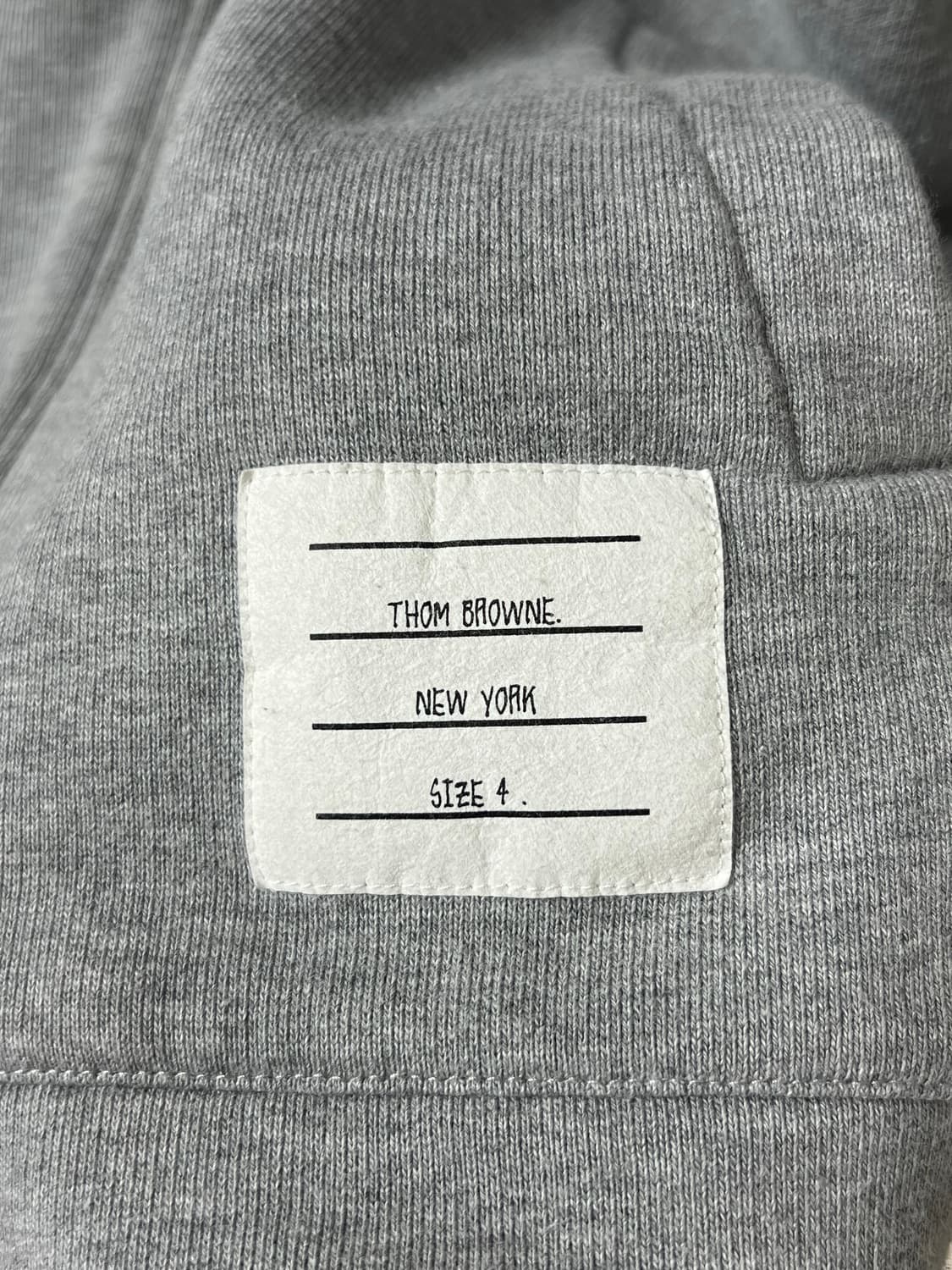 [정품] 4 톰브라운 백삼선 후드집업 그레이 상품이미지4