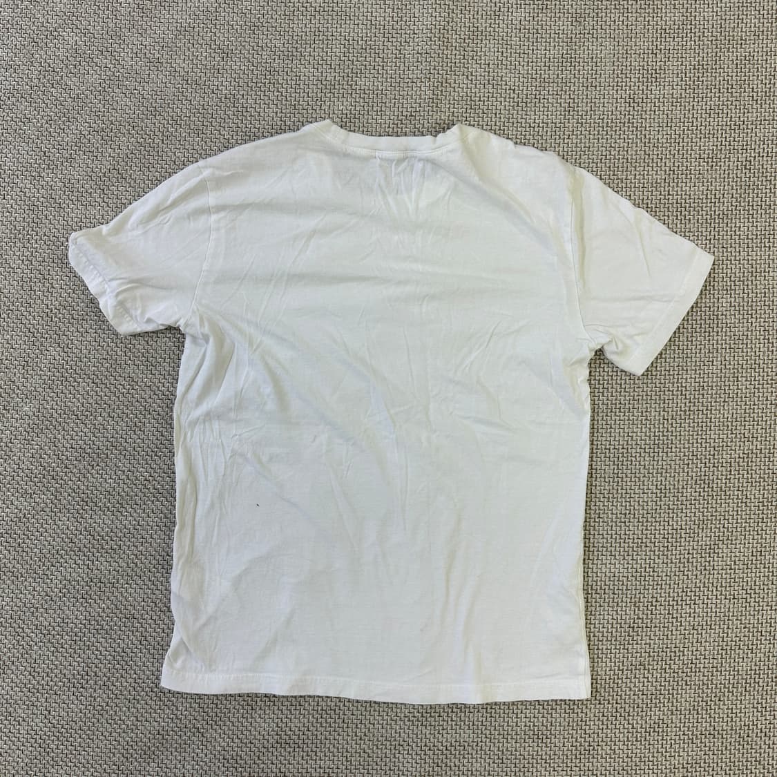 M 게스 라운드넥 반팔티 0421D 상품이미지4