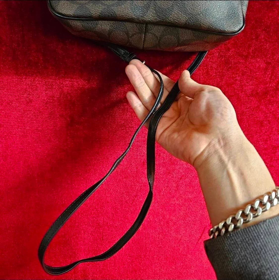 코치(Coach) 시그니쳐 탑핸들 숄더 크로스백 상품이미지5