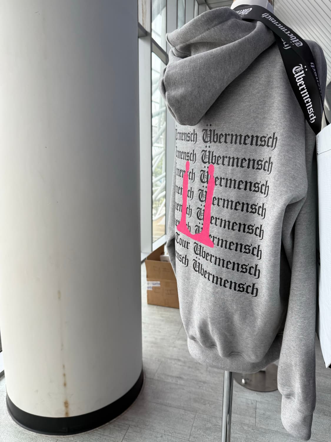 지드래곤 위버멘쉬 후드 그레이 상품이미지2