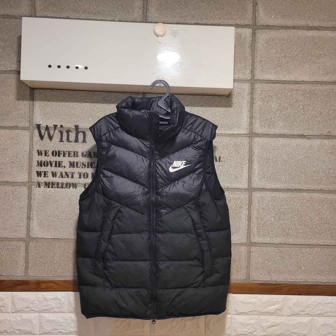 나이키 다운필 베스트 L 상품이미지1