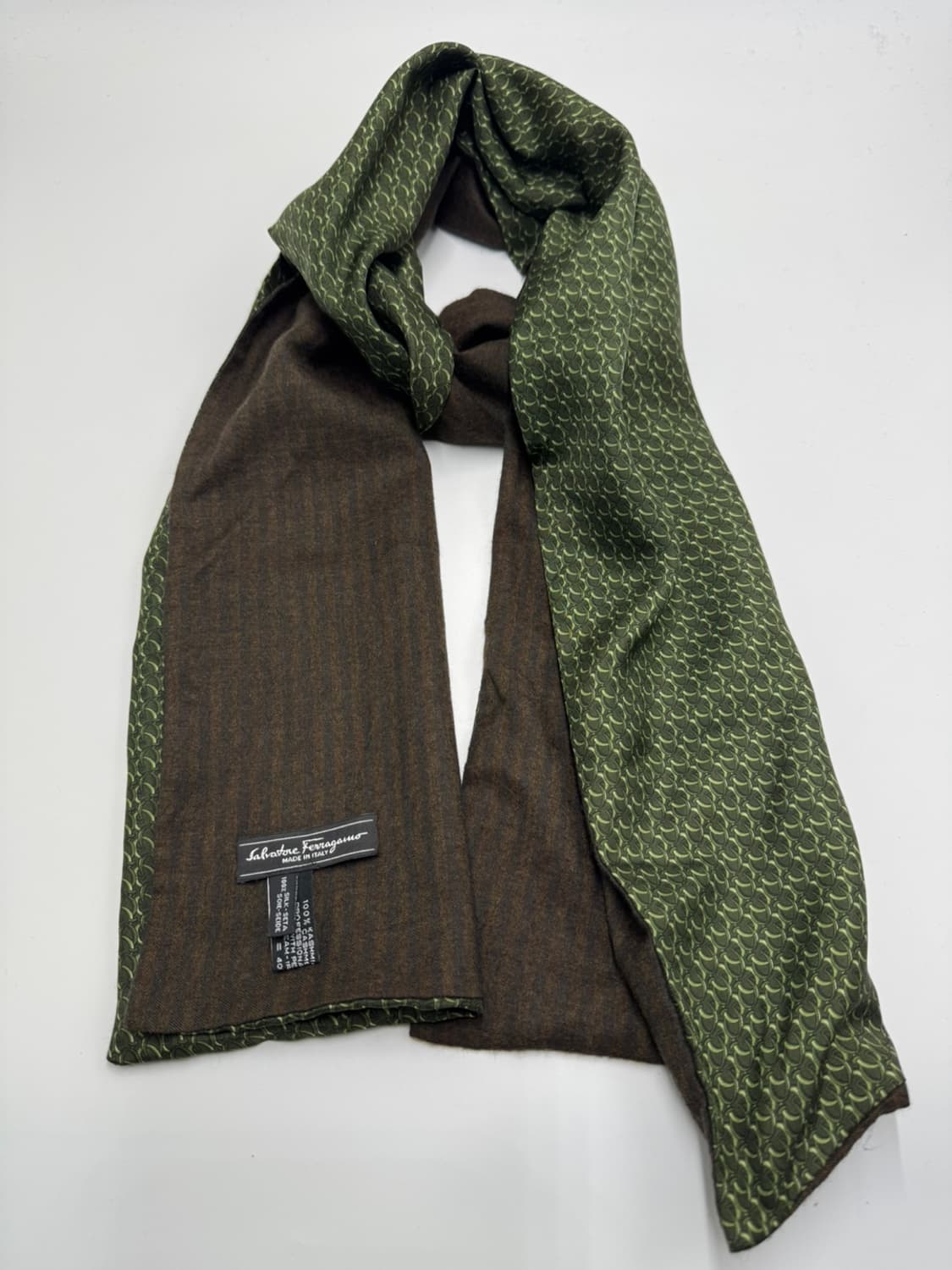 살바토레 페라가모 실크 상품이미지1