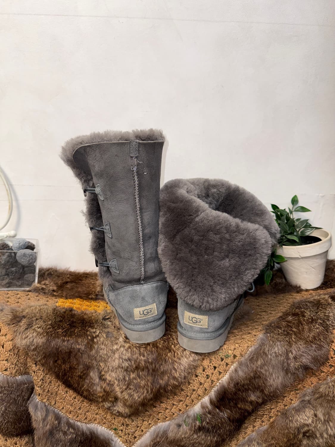 UGG bailey button triplet boots 상품이미지5