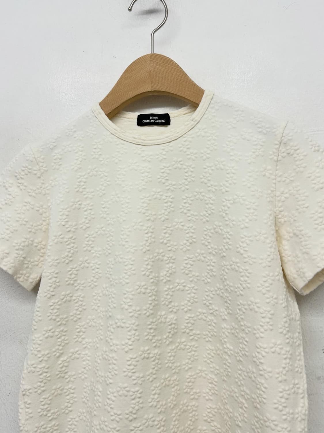 꼼데가르송 트리콧 엠보싱 반팔 티셔츠 상품이미지2