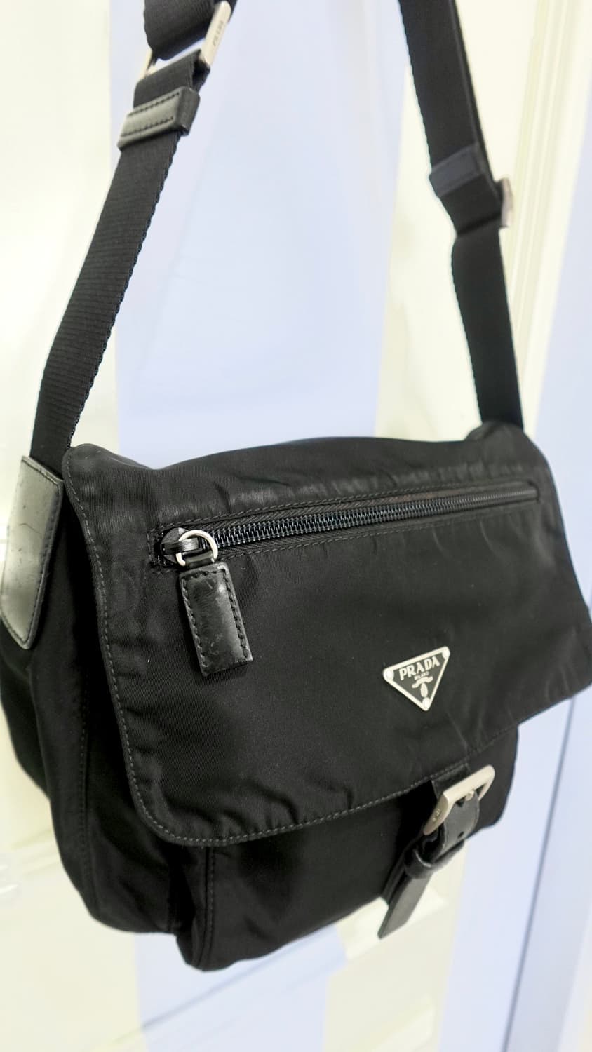 프라다 포코노 나일론 원버클 크로스백 (주우재백) 상품이미지5