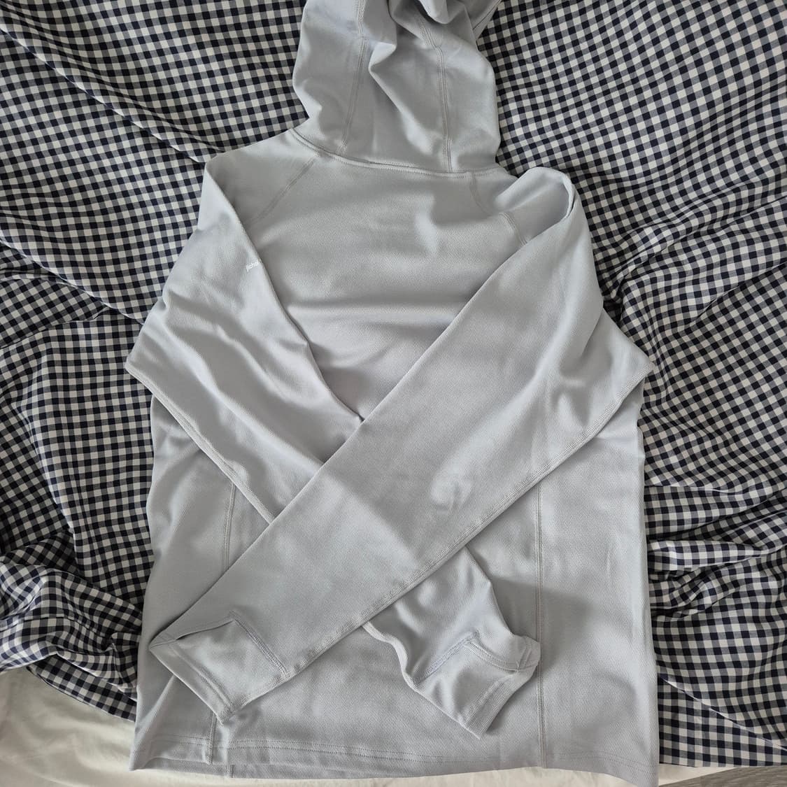 지초이 25-003 hooded long sleeve pistachio 상품이미지3