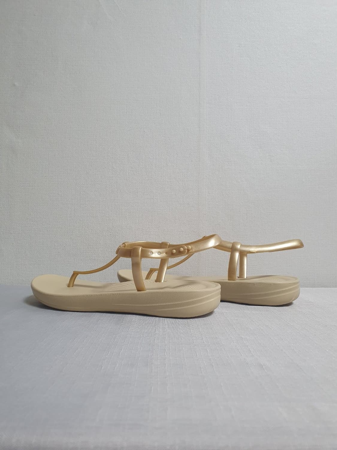 220mm 핏플랍 아이쿠션 스플래쉬 샌들 골드 상품이미지3