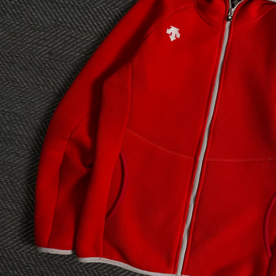 데상트 후드 플리스 자켓 레드y 3502 상품이미지4