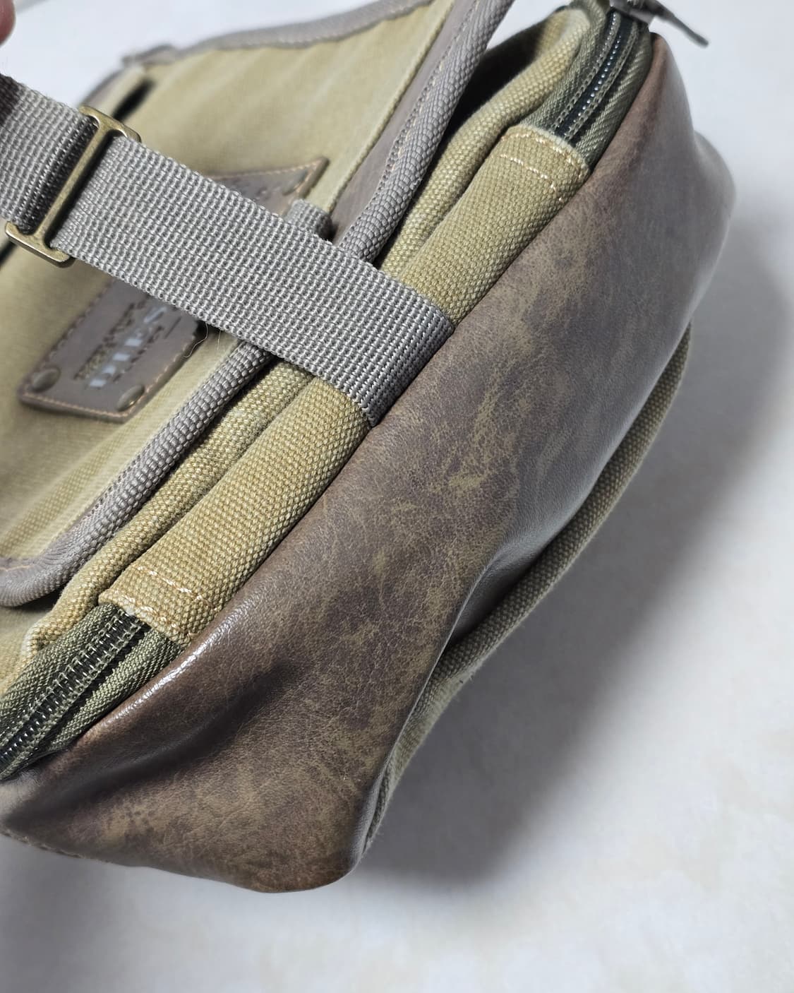 디젤 DIESEL 테크니컬 빈티지 크로스백 상품이미지8