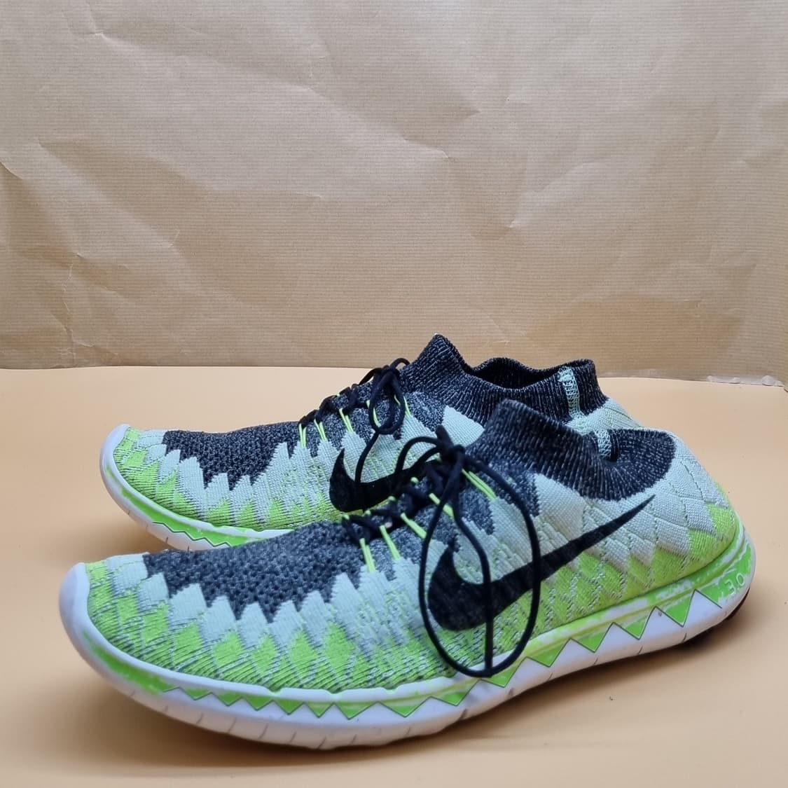 나이키 플라이니트. 남성런닝화290. 상품이미지1