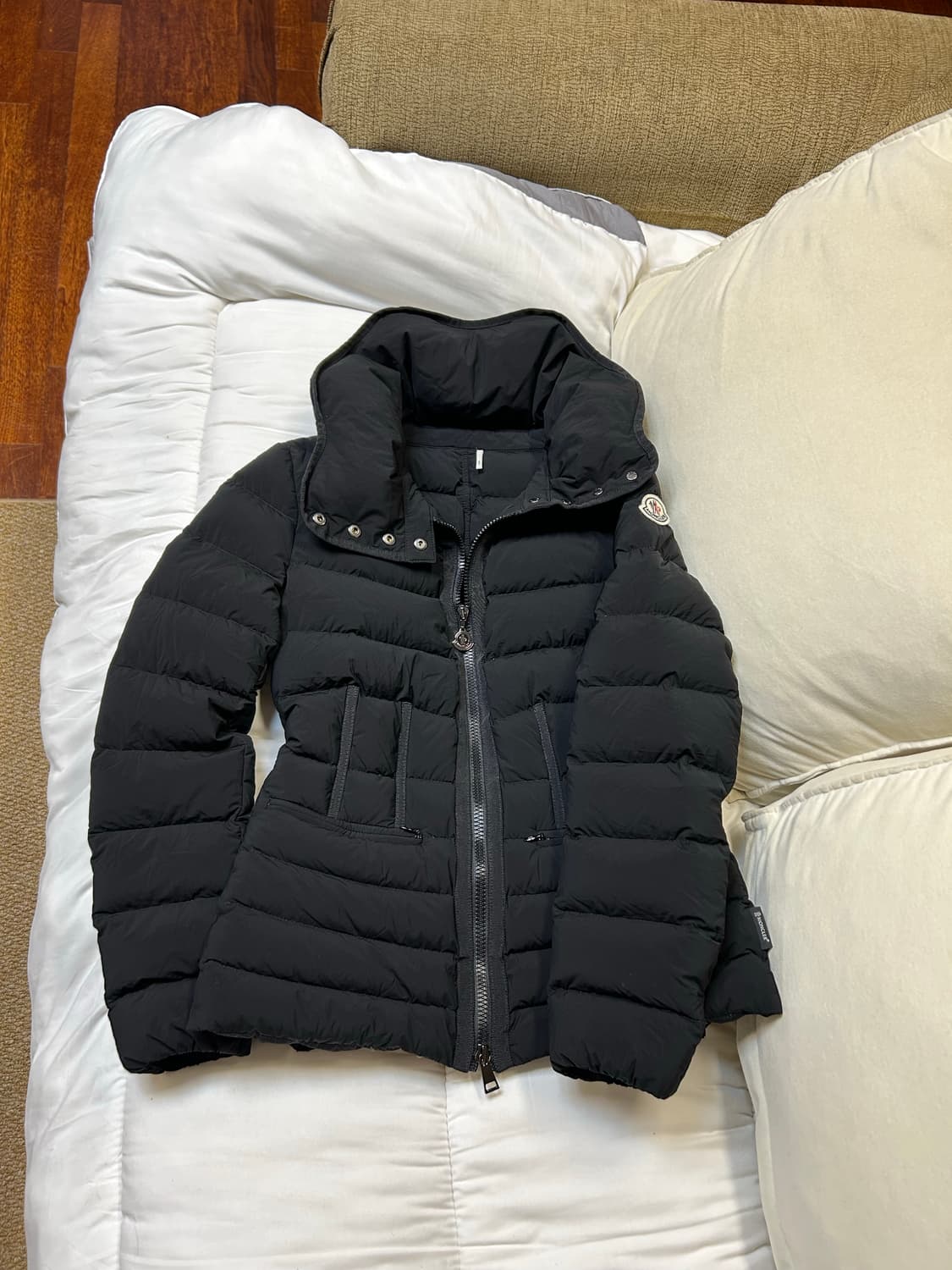 몽클레어 여성 블랙 다운패딩(1/44~55) 상품이미지8