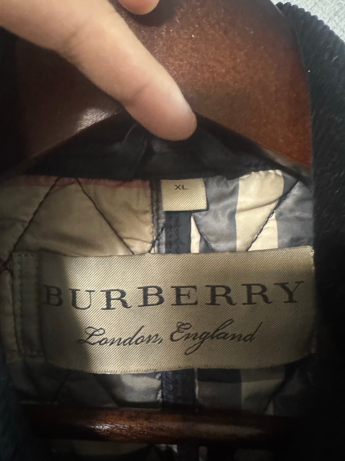 버버리 남성 경량패딩 상품이미지3