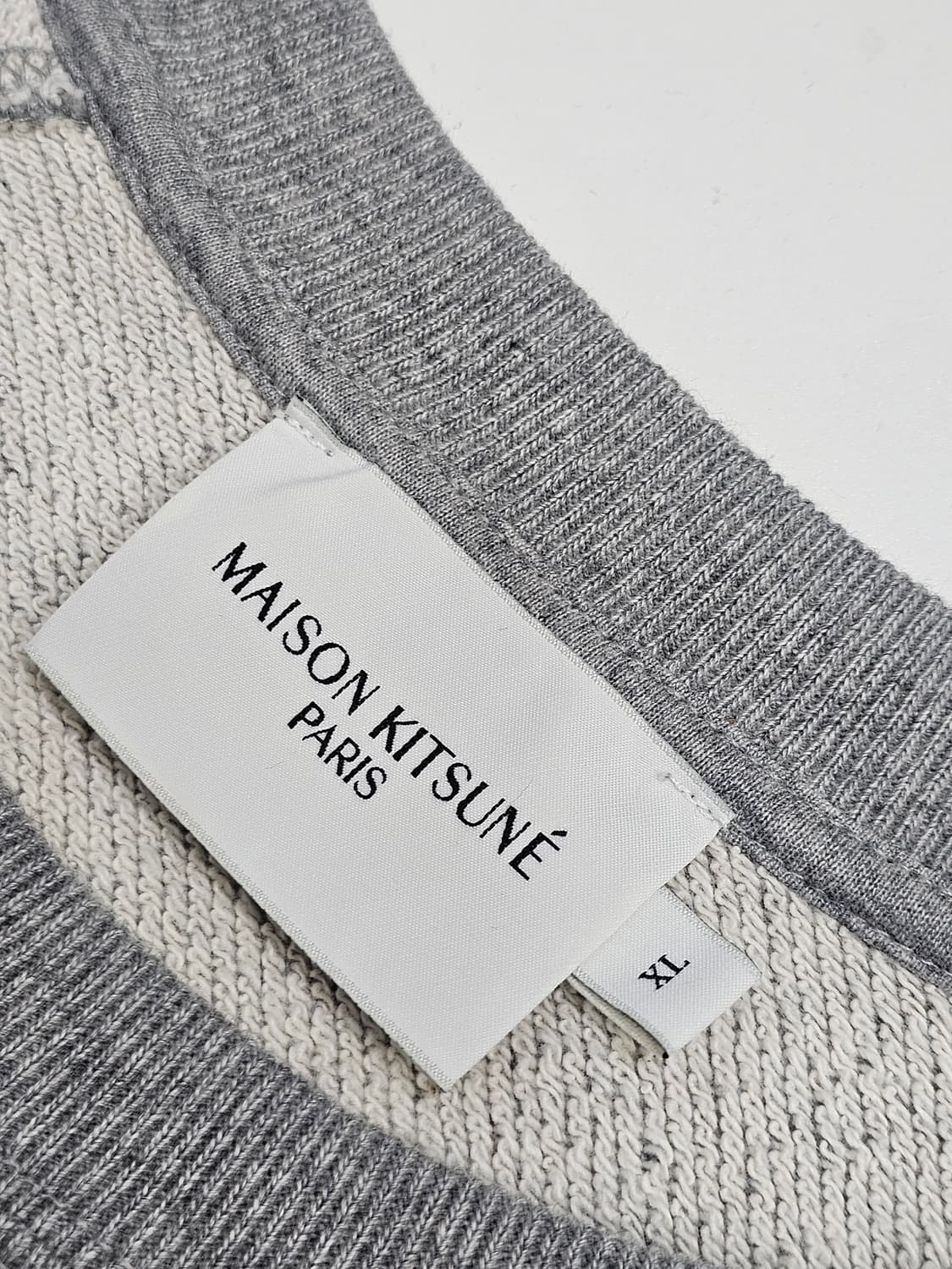 메종키츠네 21FW 폭스 헤드 패치 스웻셔츠 맨투맨 / 남 110 그레이 상품이미지6
