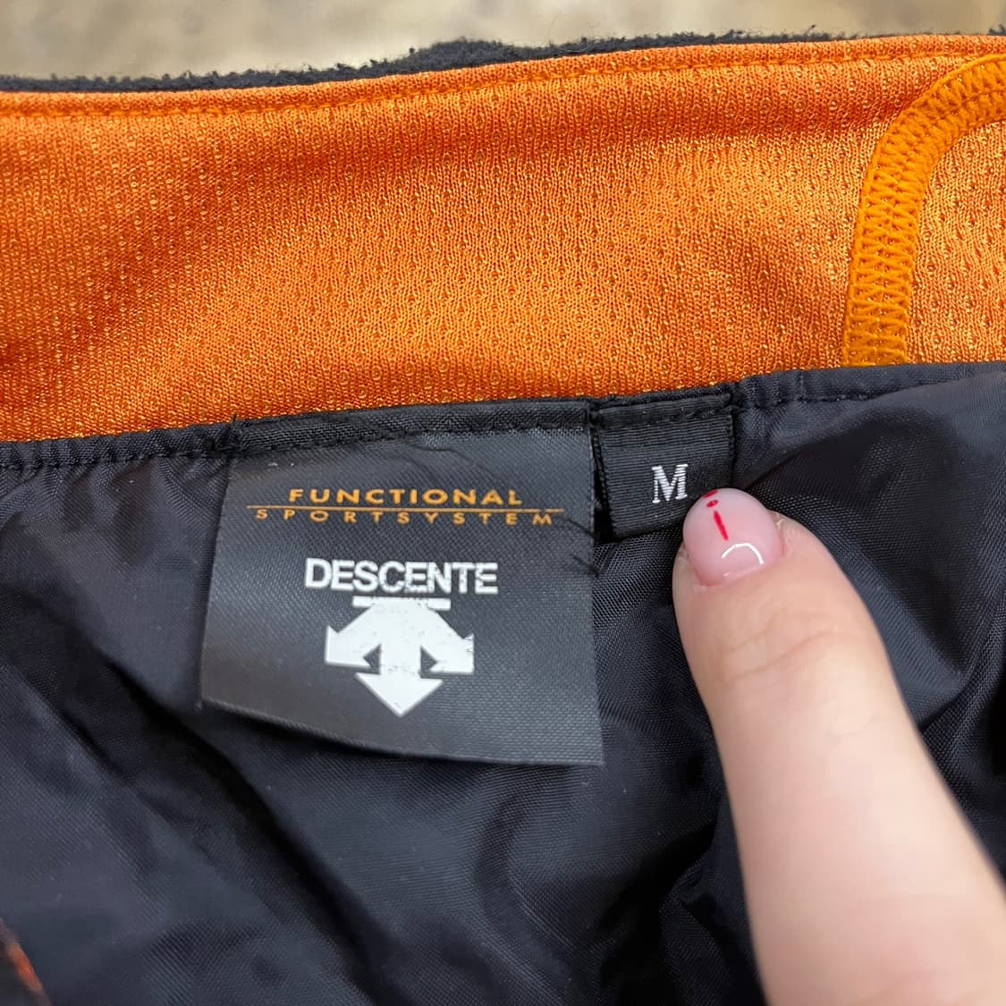 [정품/M] 데상트 롯데 자이언츠 플리스 풀오버 웜업 b8 상품이미지5